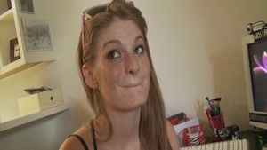 Very hot blonde Faye Reagan feels like fisting