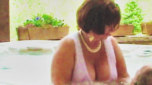 Hawt wife homemade sensual kissing cuckholding HD