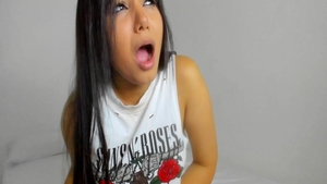 Bubble butt colombian amateur gets plowed live on webcam