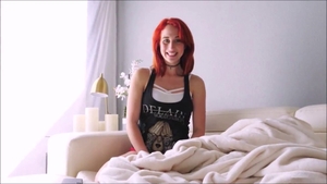 Teen chick fingering solo