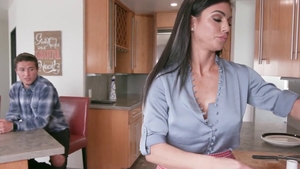 Tattooed Melissa Lynn brunette fucked all the way sex tape