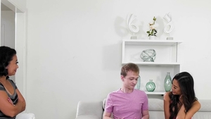 Fucking escorted by asian teen