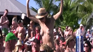 Sexy teen chick erotic flashing in the pool