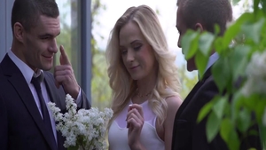 Blonde Cristal Caitlin cumshot