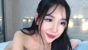 Big boobs asian female orgasm live on webcam