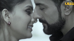 Flashing in a bar between midget