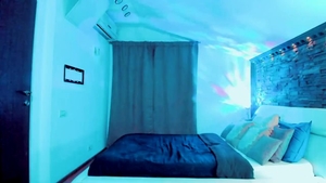 Young slut in sexy lingerie homemade cumshot on web-cam